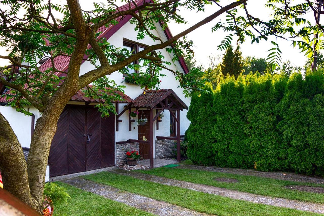 Dom Piasutno Villa Esterno foto